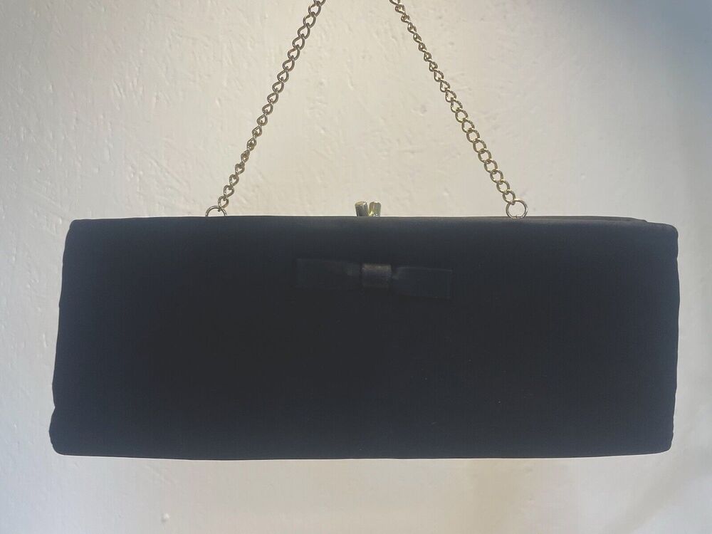 VTG Clutch Black With Bow Frame Kids lock Satin Interior